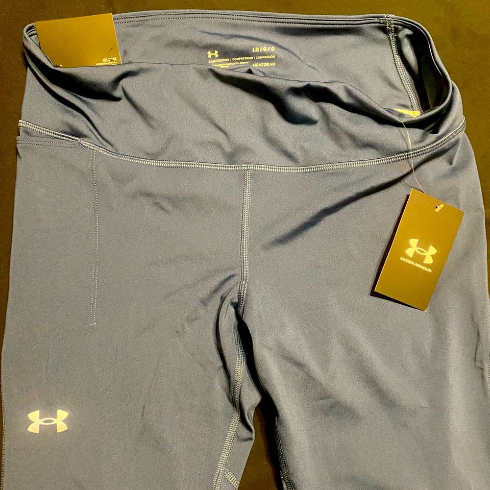 Large Under Armour women’s compression leggings